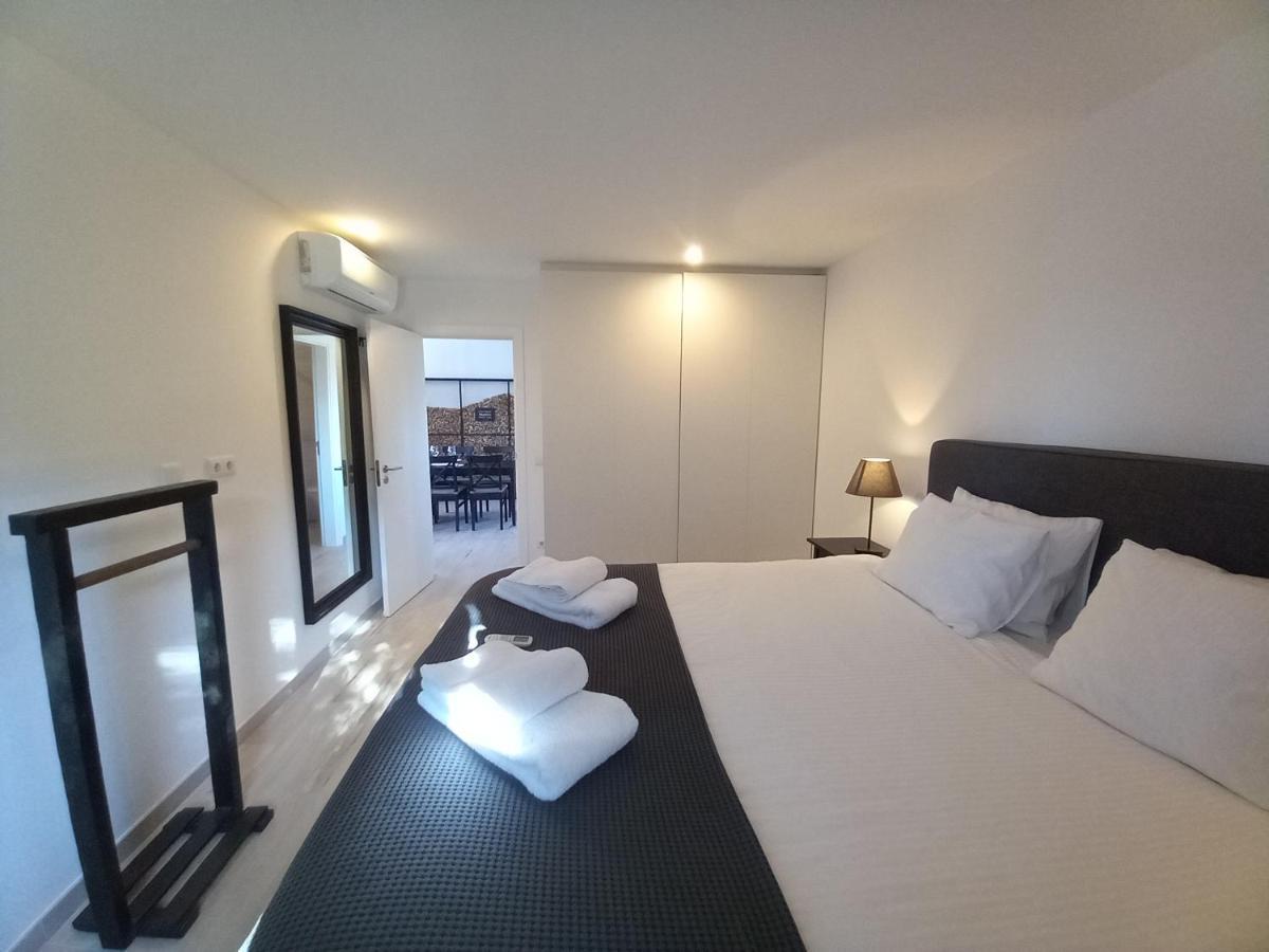 Apartment with Terrace,1589172252:JPEG
