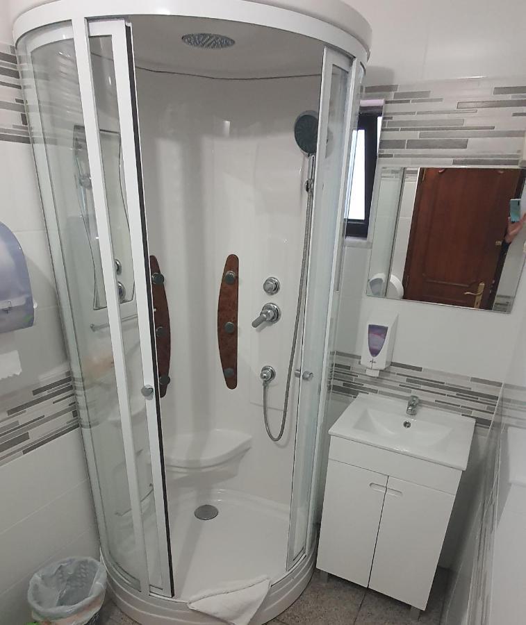 Economy Double Room,1231826339:JPEG