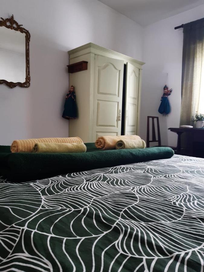 Quarto Duplo com Banheiro Compartilhado