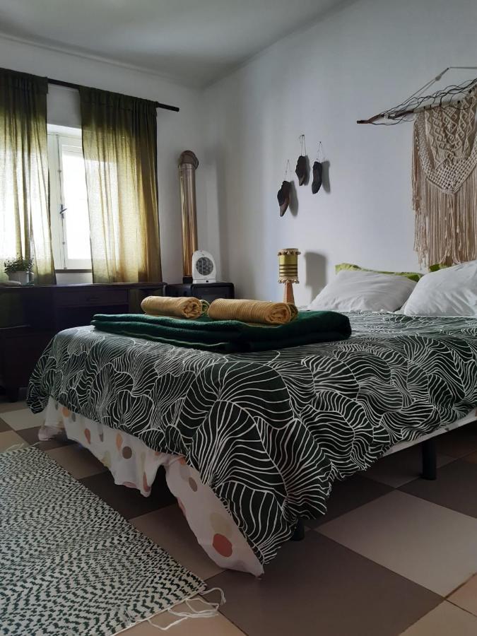 Double Room with Shared Bathroom,1352932801:JPEG