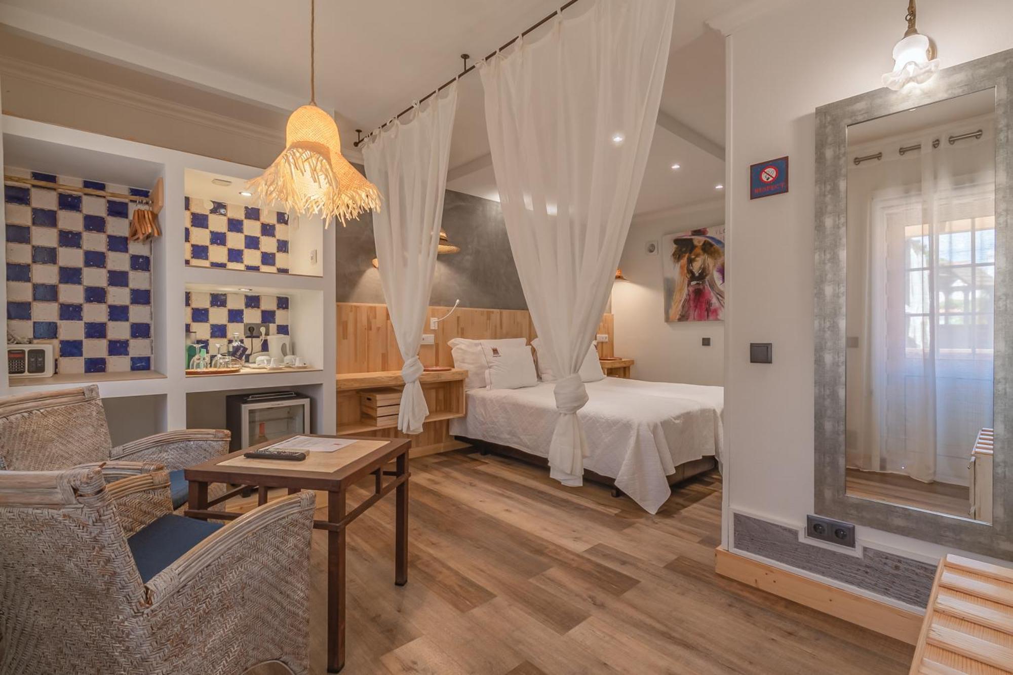 Double Room,1536910447:JPEG