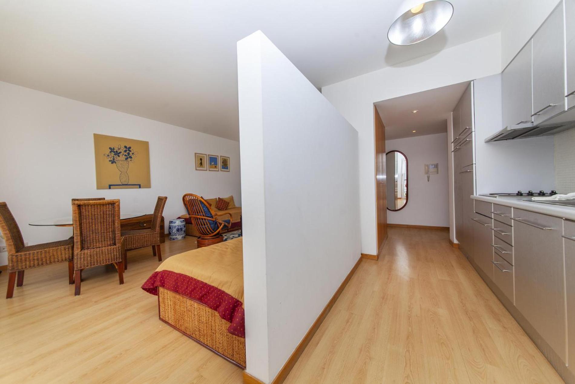 One-Bedroom Apartment