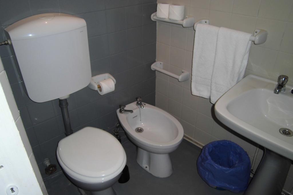 Double Room Private Bathroom,379913275:JPEG