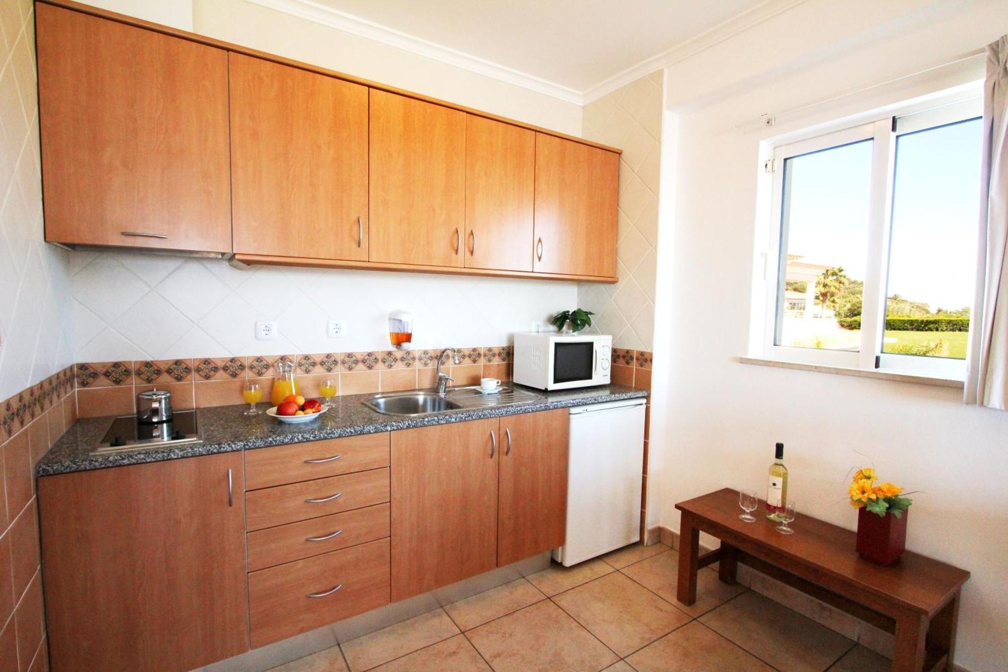 One-Bedroom Apartment Partial Sea View,1011762451:JPEG