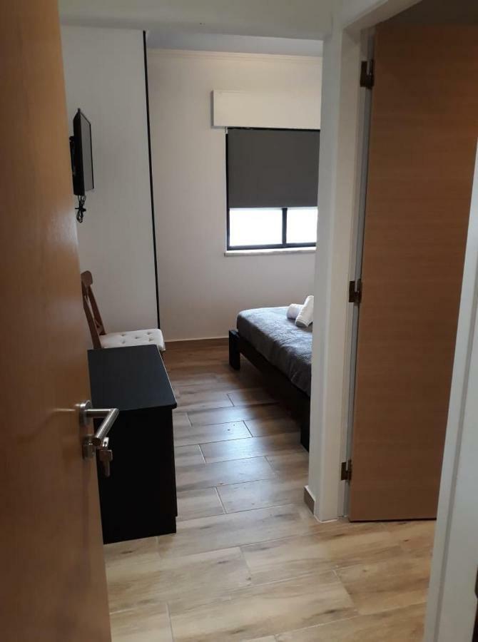 Deluxe Double Room Shower