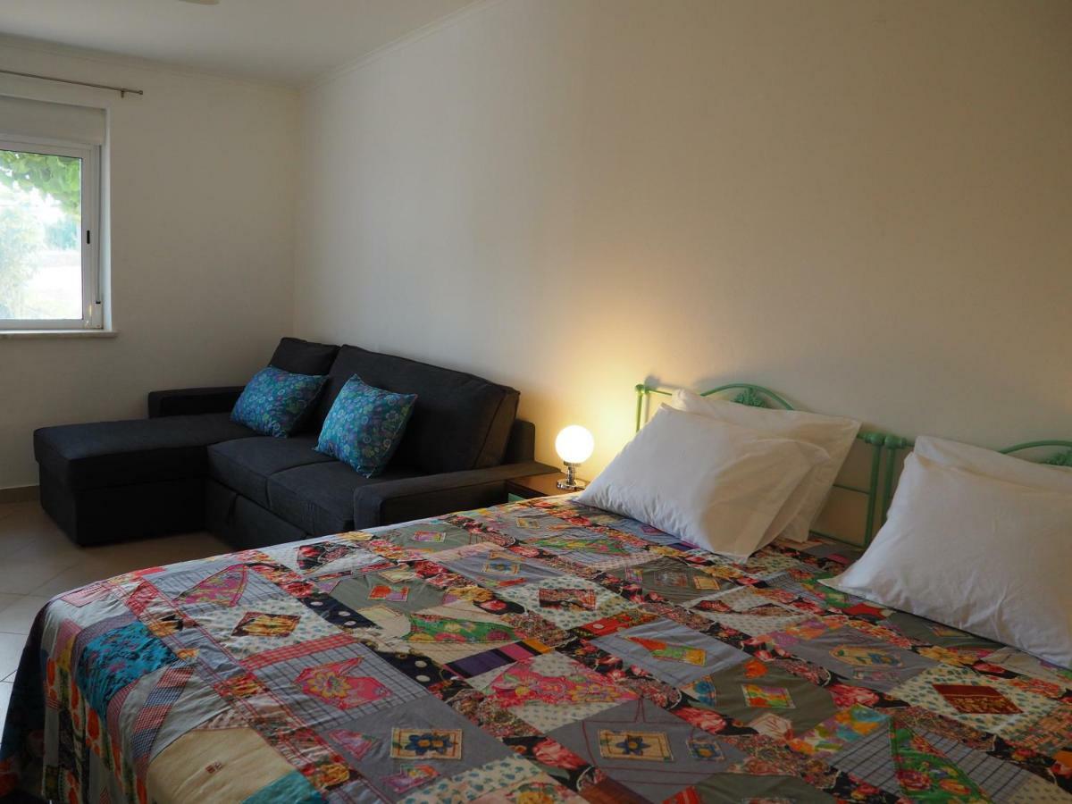Two-Bedroom Apartment,885972979:JPEG