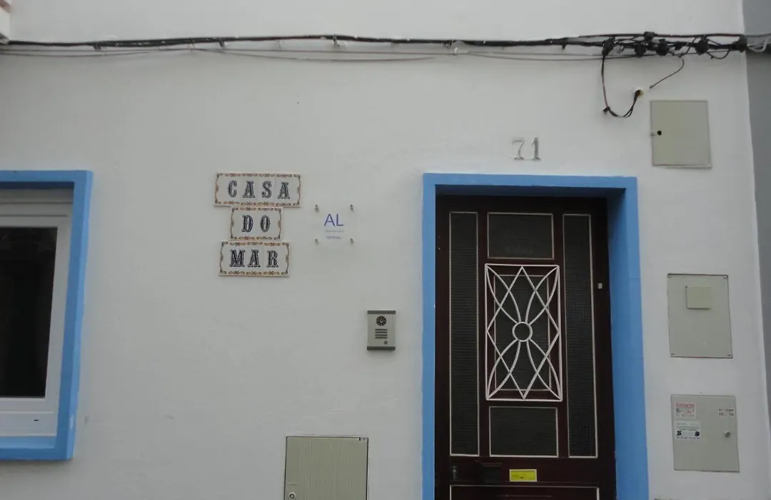 Sea house-1