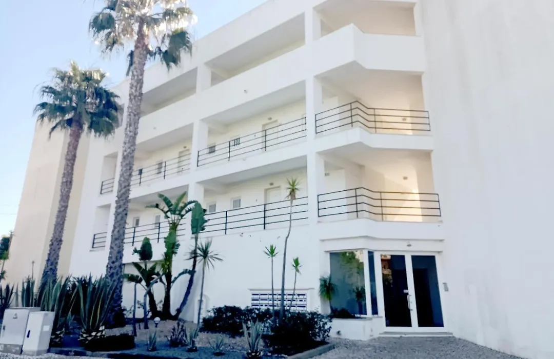 Apartment On The Beach Lagos By Amcf-1