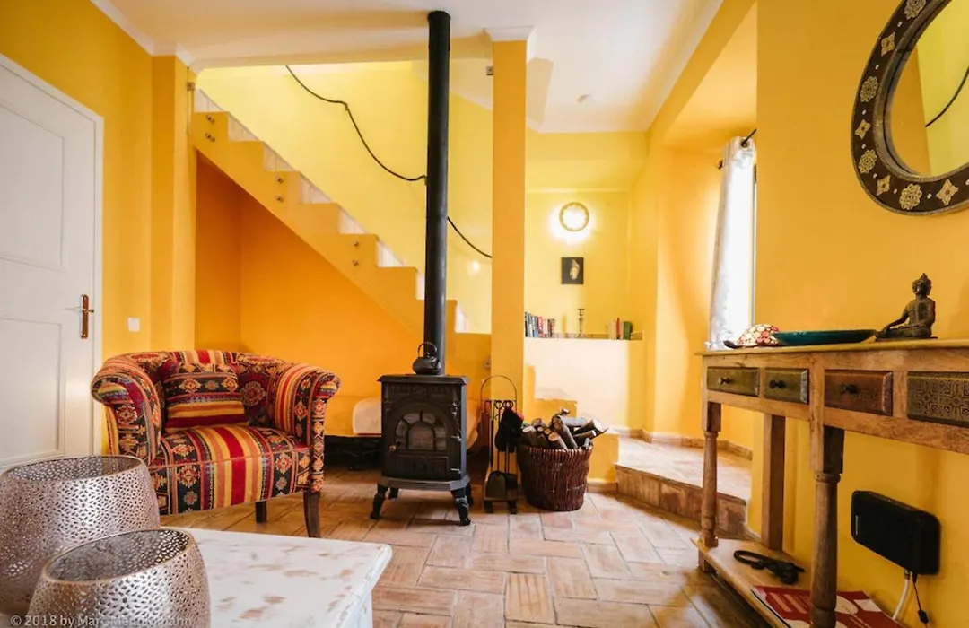 Casinha Canal - Beautifully Restored Moroccan Inspired Townhouse In Lagos Historic Centre-1