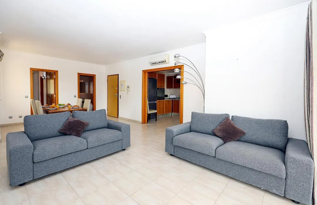 A07 - Lagos Varanda Apartment-1