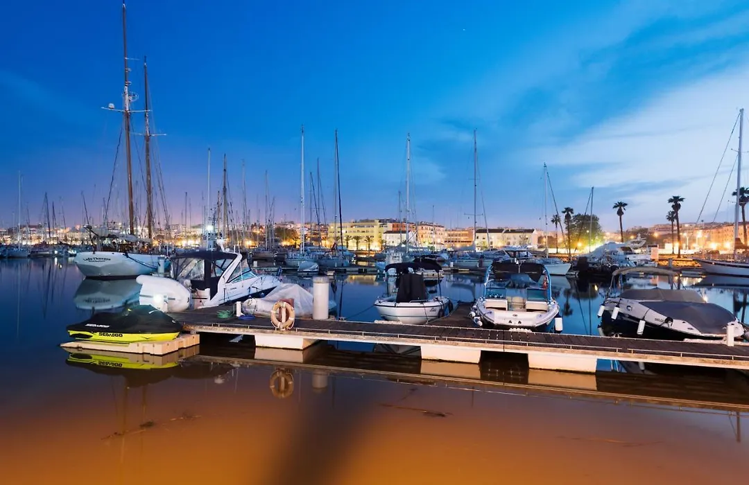 B38 - Tamar & Patio-1