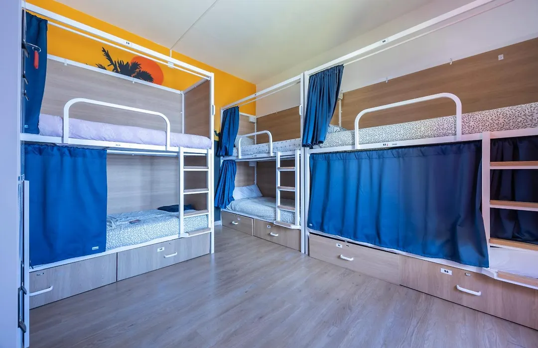 The Macarena Beach Hostel-1
