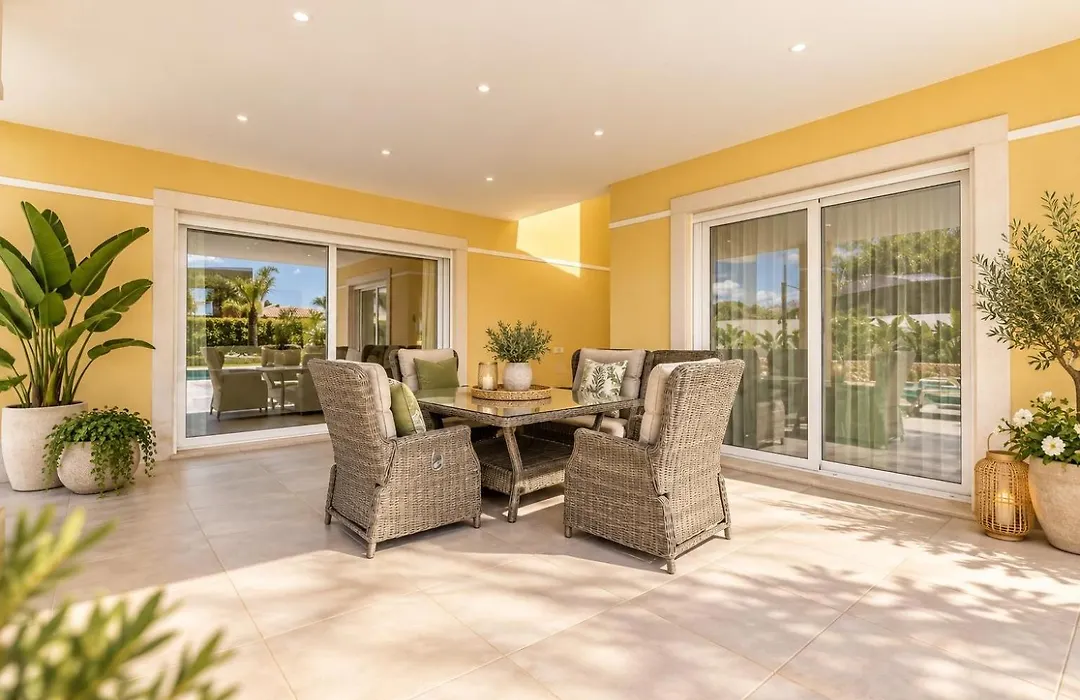 Holiday House Beach Porto Mós by Villas Key-1