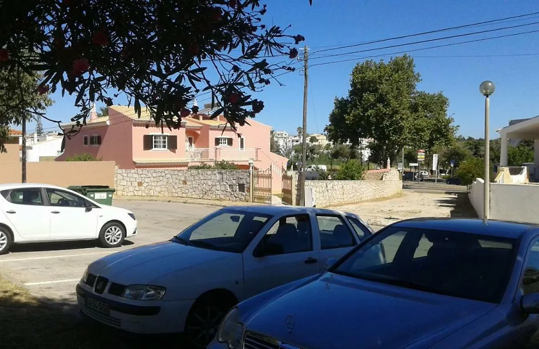 Saraiva'S Guest House-1