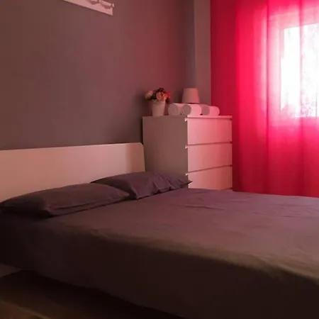 Cosy Holiday Apartment In Lagos-3