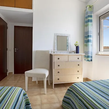 Apartamento Gago Coutinho-3