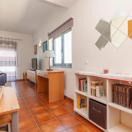 A21 - 1 Bed Apartment In Marinapark-2