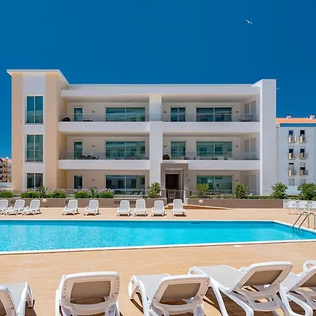 Ocean Breezes Deluxe Apartment-3