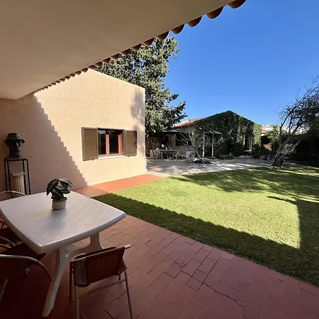 Green Paradise House Pool Garden-2