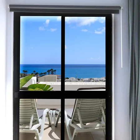 Beachfront Apartments - Amazing Ocean View-3