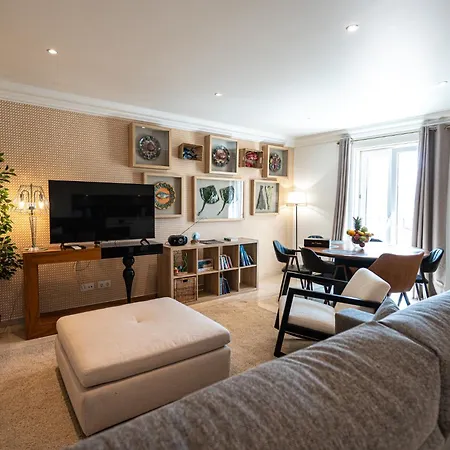 HENRI'S APARTMENTS - Pateo de Santo António-2