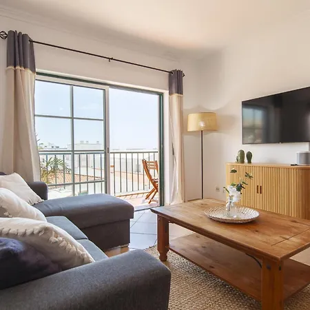 B73 - Luz Sun Holiday Apartment-3