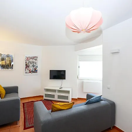 B49 - Postigo View Flat In Lagos-3