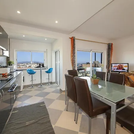 B17 - The Stunning Seaview Apartment-2