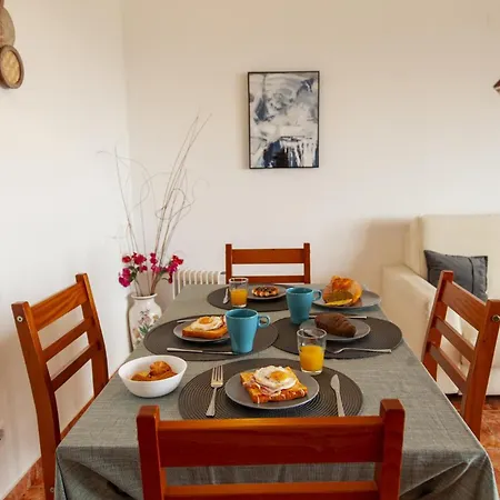 B22 - Rising Sun 2 Bed Flat-3