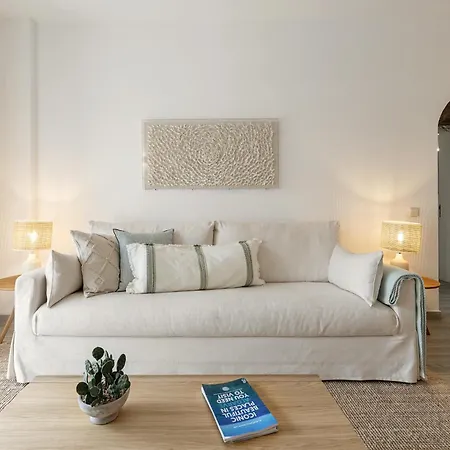 Wow Flat 200M Beach, 10Min Downtown, Terrace With Sea View-3