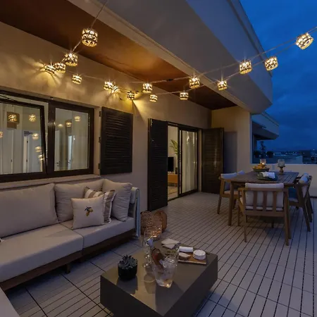 Wow Flat 200M Beach, 10Min Downtown, Terrace With Sea View-2