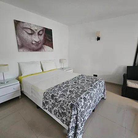 Lemon Tree Relaxing Guesthouse-3