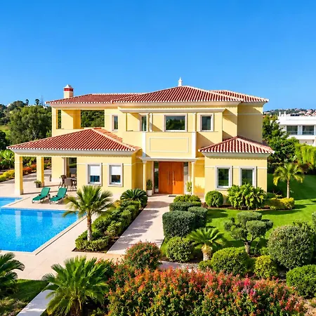 Holiday House Beach Porto Mós by Villas Key-2