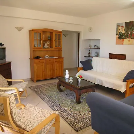 Esti Chamaco - Lagos-3