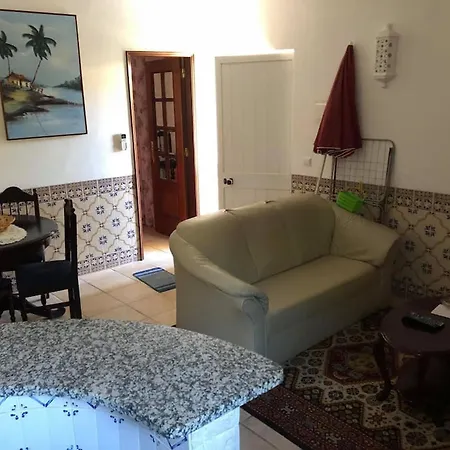 House With One Bedroom In Odiaxere, With Pool Access, Enclosed Garden-3