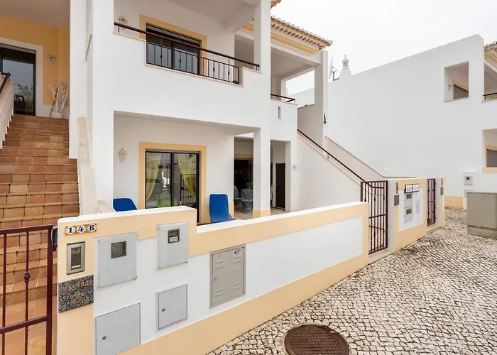 Great 2 Bedroom Apartment With Communal Pool Lagos acceptant les animaux