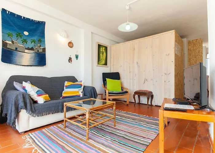B12 - Pool And Sun Apartment Lagos