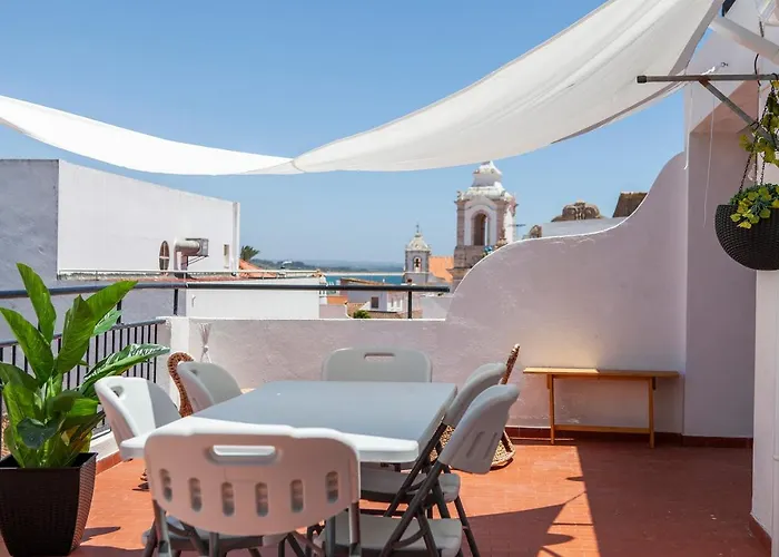 O - São Gonçalo Central Guesthouse Lagos
