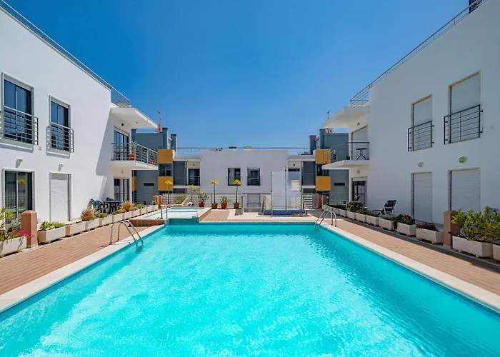 Meia Praia 106 By Destination Algarve Lagos