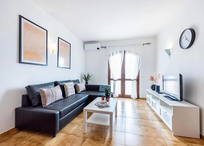 Huisdiervriedelijke Apartamento Santa Terezinha By Seewest Lagos