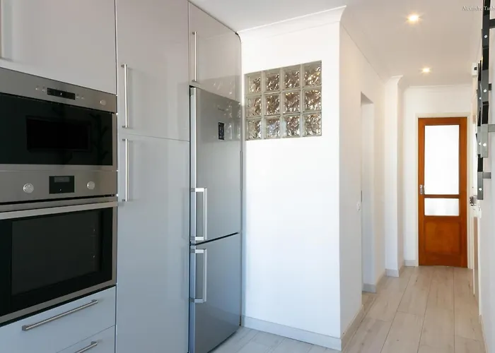 B07 - Maria Vitoria Apartment In Lagos Center